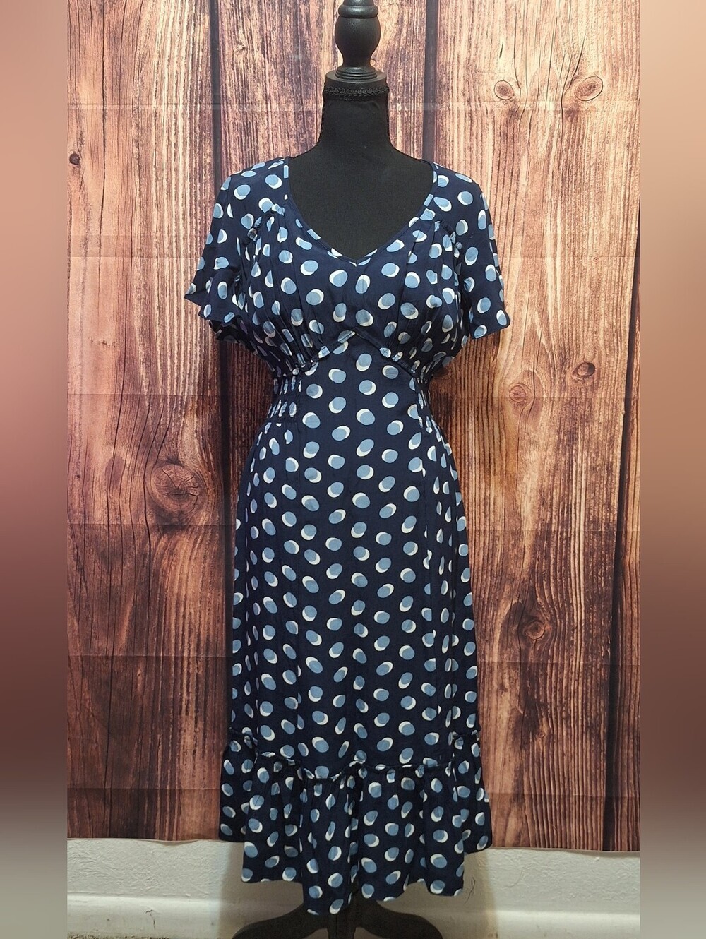 Ann Taylor Navy Midi Dress with Light Blue Polka Dots Size Medium Petite!